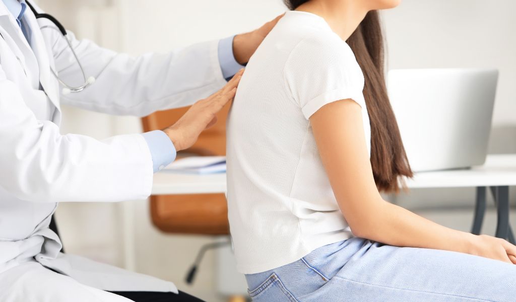 Understanding Scoliosis at Lakeside Spine and Wellness