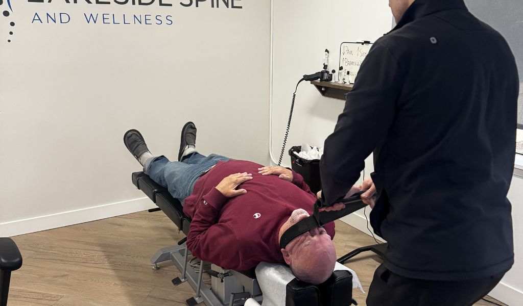 How Spinal Decompression Works -  Lakeside Spine and Wellness